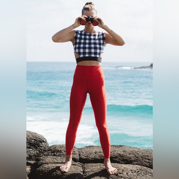 Like new Salt Gypsy Libby Surf Leggings, Small - Picture 4 of 6